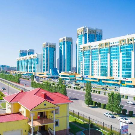 Cozy Apartment On Sarayshyq Street 5E Астана Екстер'єр фото