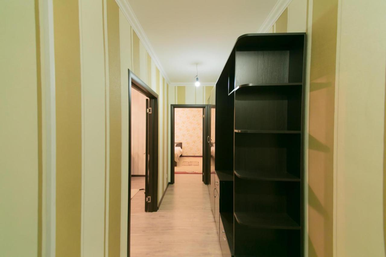 Cozy Apartment On Sarayshyq Street 5E Астана Екстер'єр фото