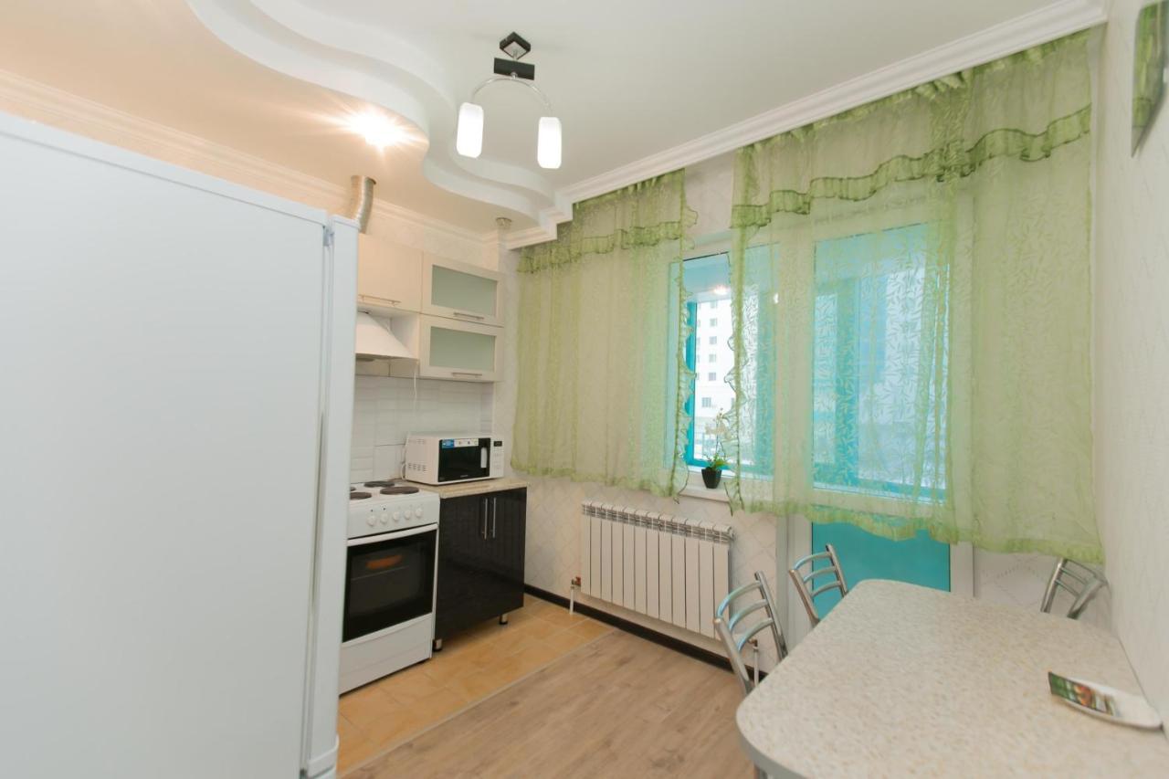 Cozy Apartment On Sarayshyq Street 5E Астана Екстер'єр фото