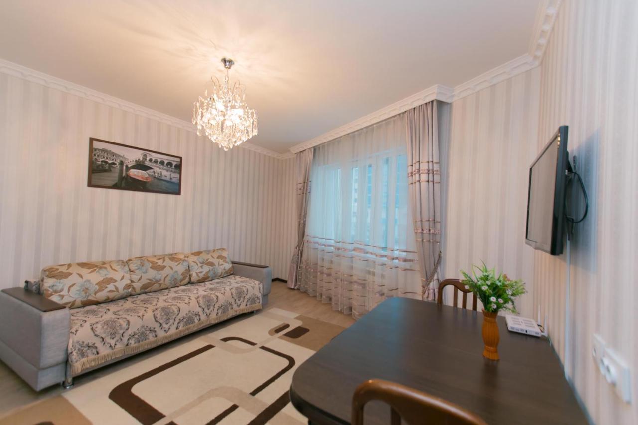 Cozy Apartment On Sarayshyq Street 5E Астана Екстер'єр фото